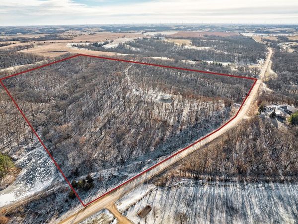 3190 Wax Trail, Dexter, IA 50070