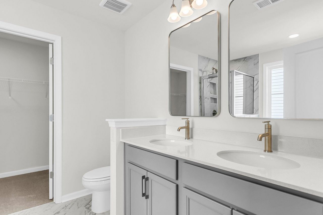 813 Abbey Gardens Lane Photo 18