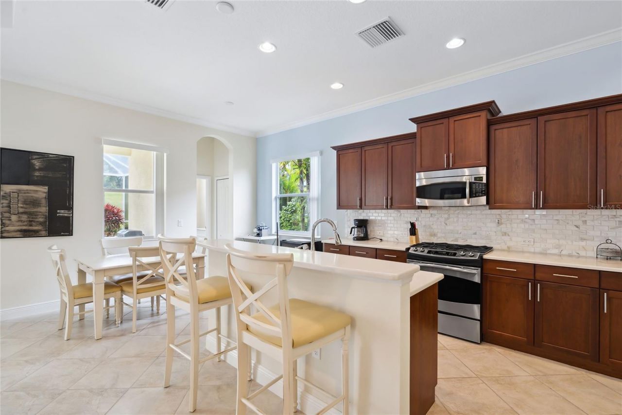 8416 Abingdon Court, University Park, FL 34201 Photo