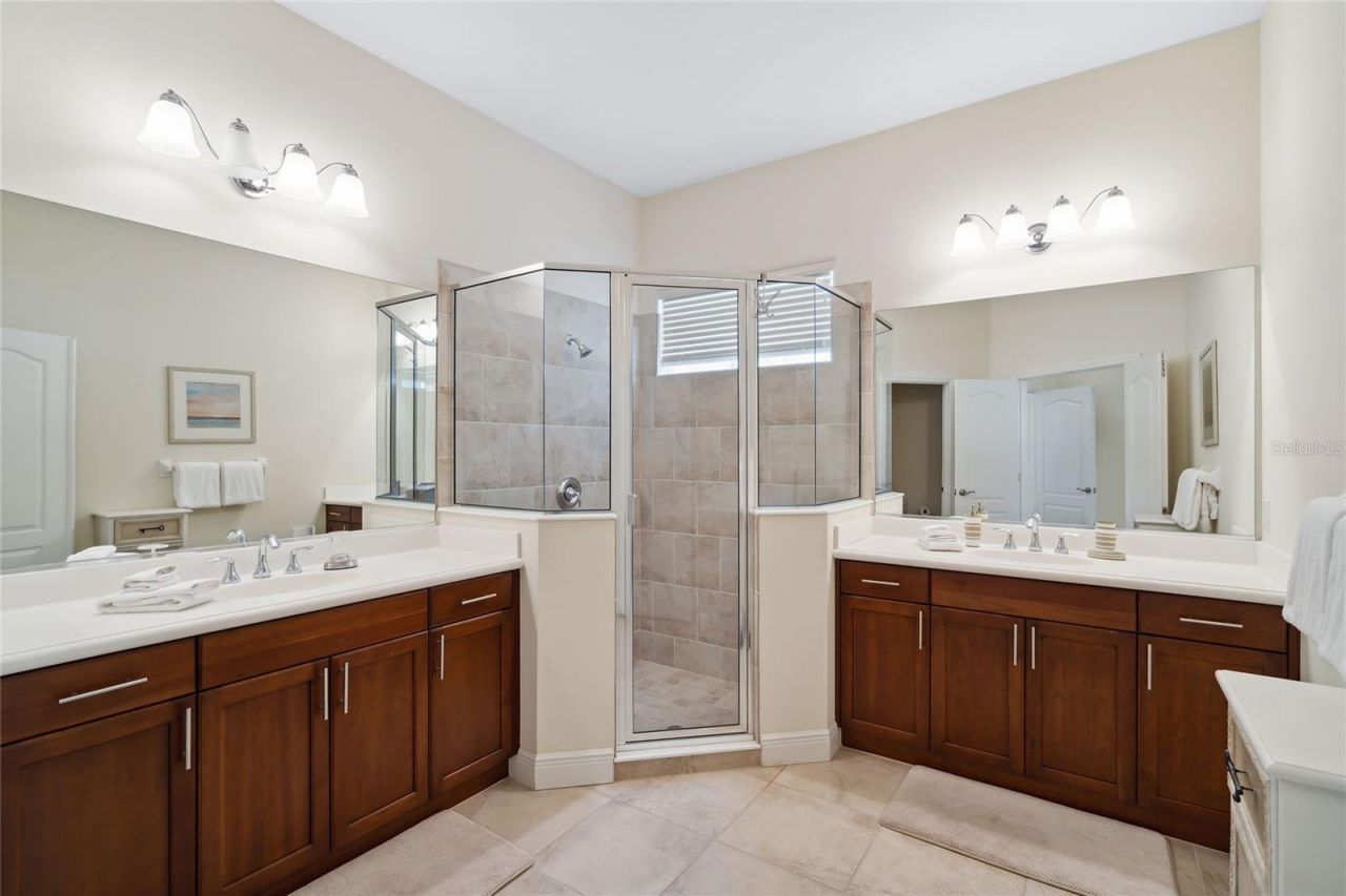 8416 Abingdon Court, University Park, FL 34201 Photo