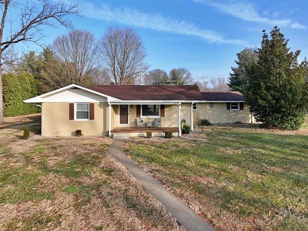 1047 N Sugarland Road, Washington, IN 47501