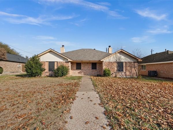 1001 Meadow Circle N, Unit 2, Keller, TX 76248
