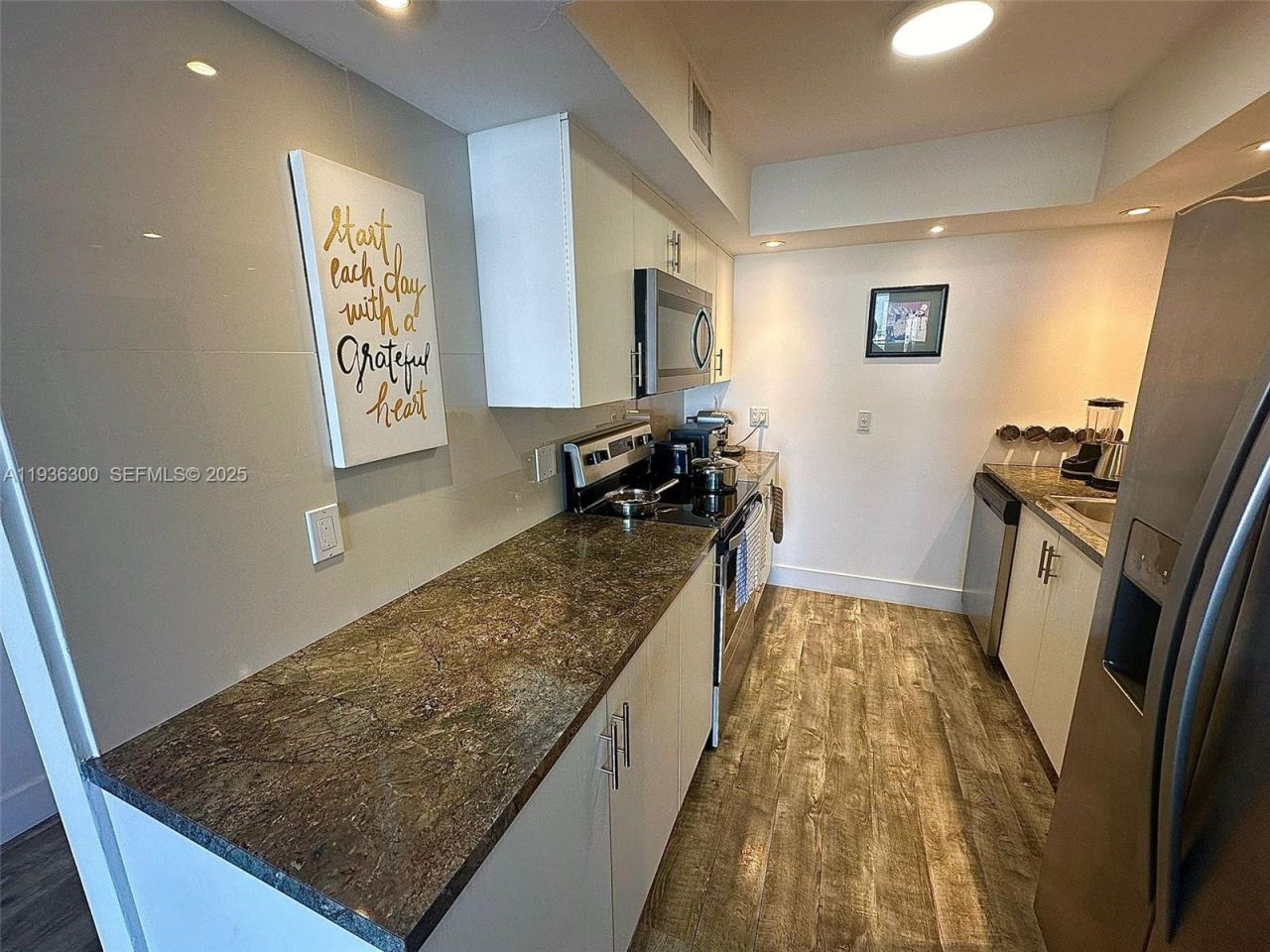 13499 Biscayne Blvd , Unit 1013, North Miami, FL 33181 Photo