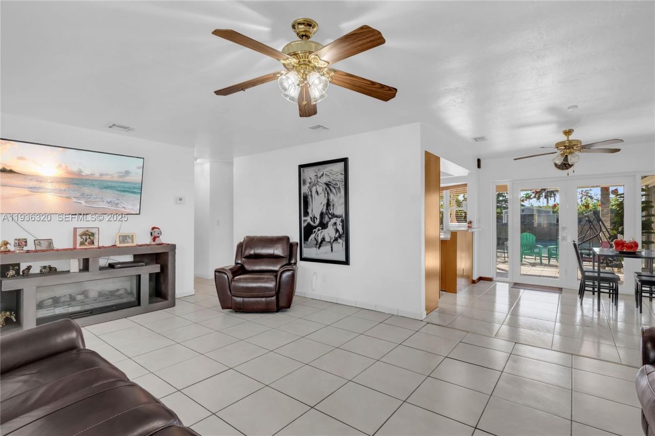 610 NW 16th St, Homestead, FL 33030 Photo