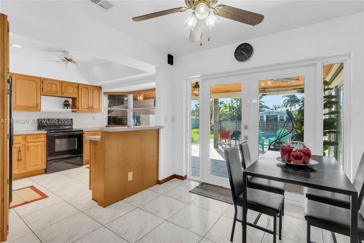 610 NW 16th St, Homestead, FL 33030 Photo