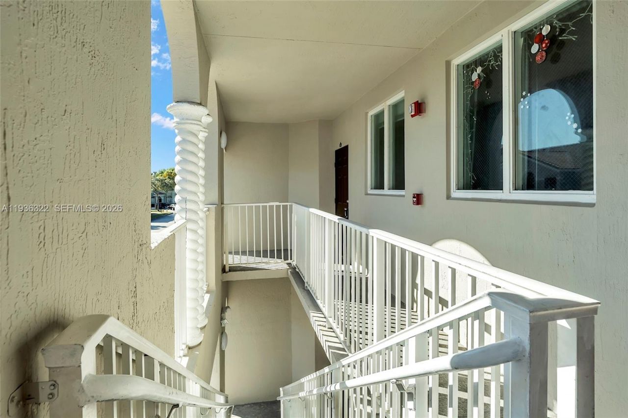 1543 SE 25th St, Unit 204, Homestead, FL 33035 Photo