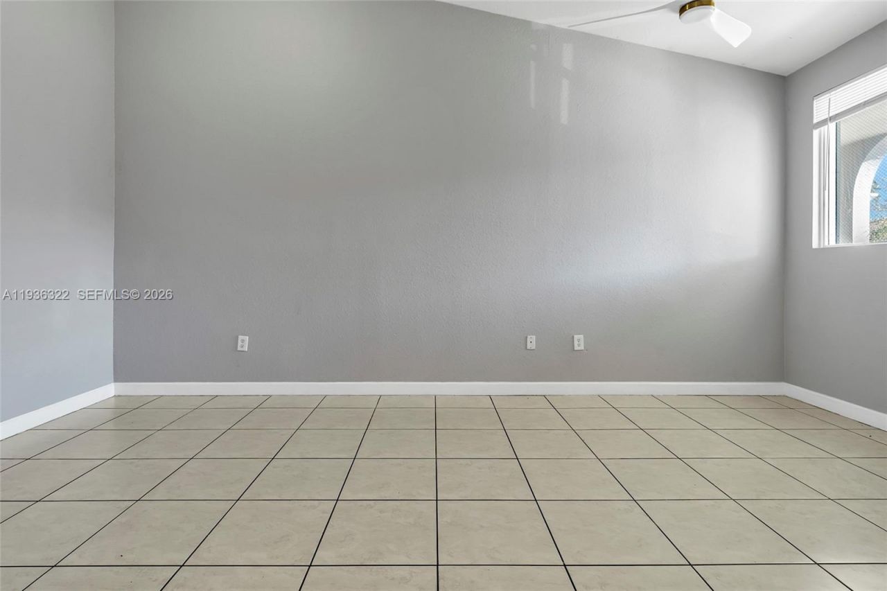 1543 SE 25th St, Unit 204, Homestead, FL 33035 Photo