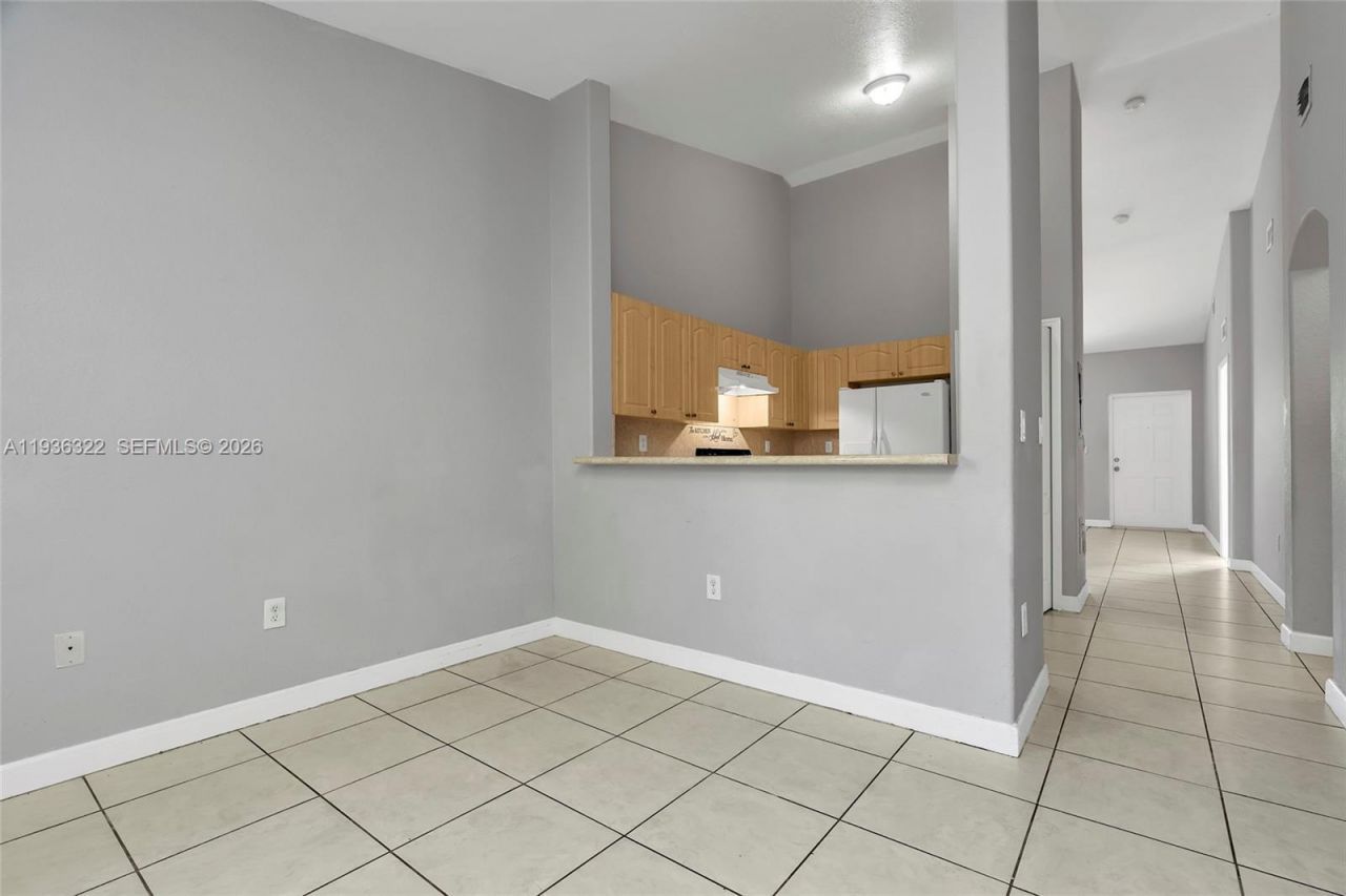 1543 SE 25th St, Unit 204, Homestead, FL 33035 Photo
