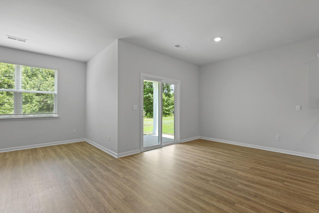 1007 Laurel Oaks Drive Photo 18