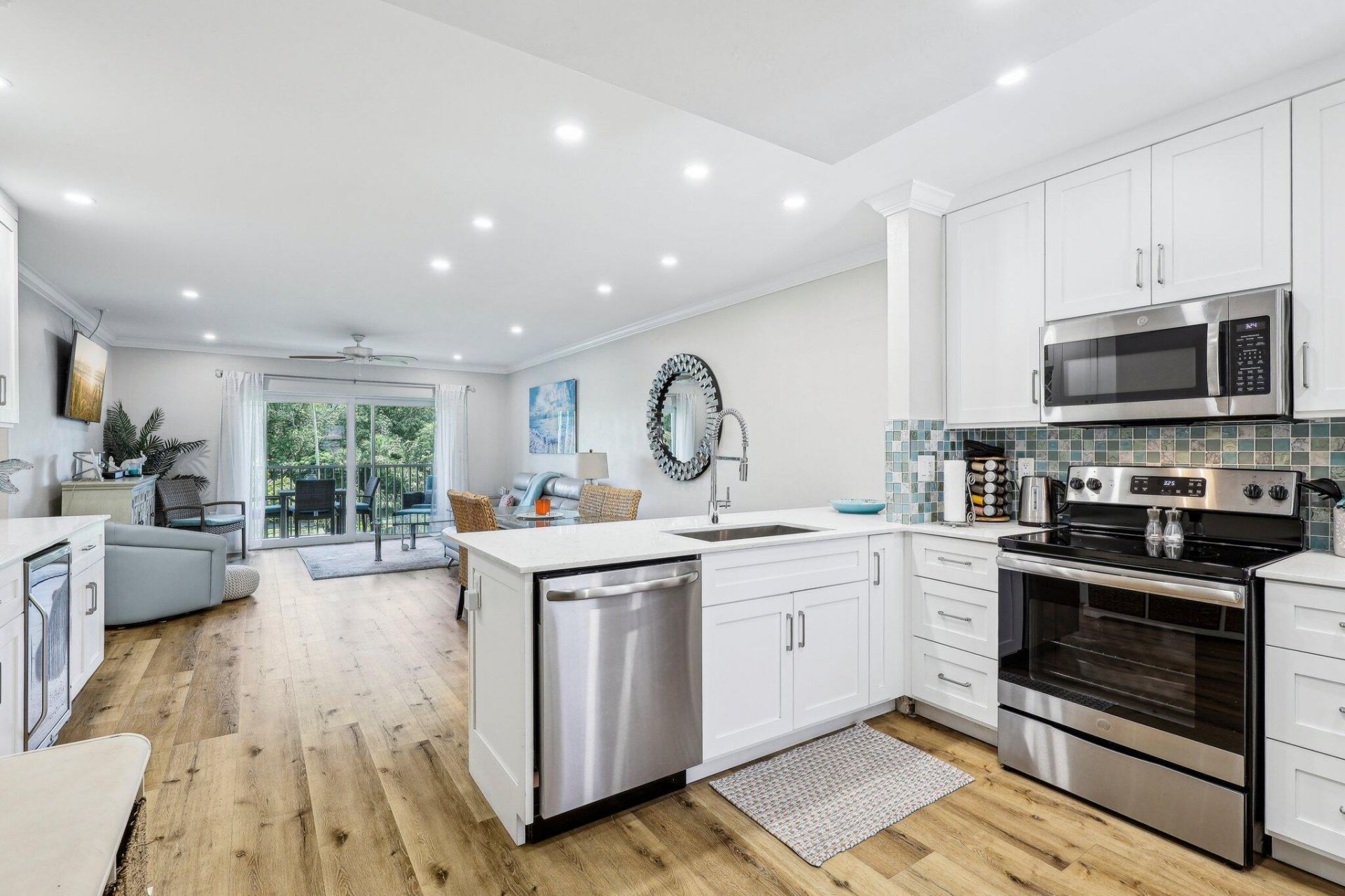 200 E Royal Palm Road, Unit 304, Boca Raton, FL 33432 Photo