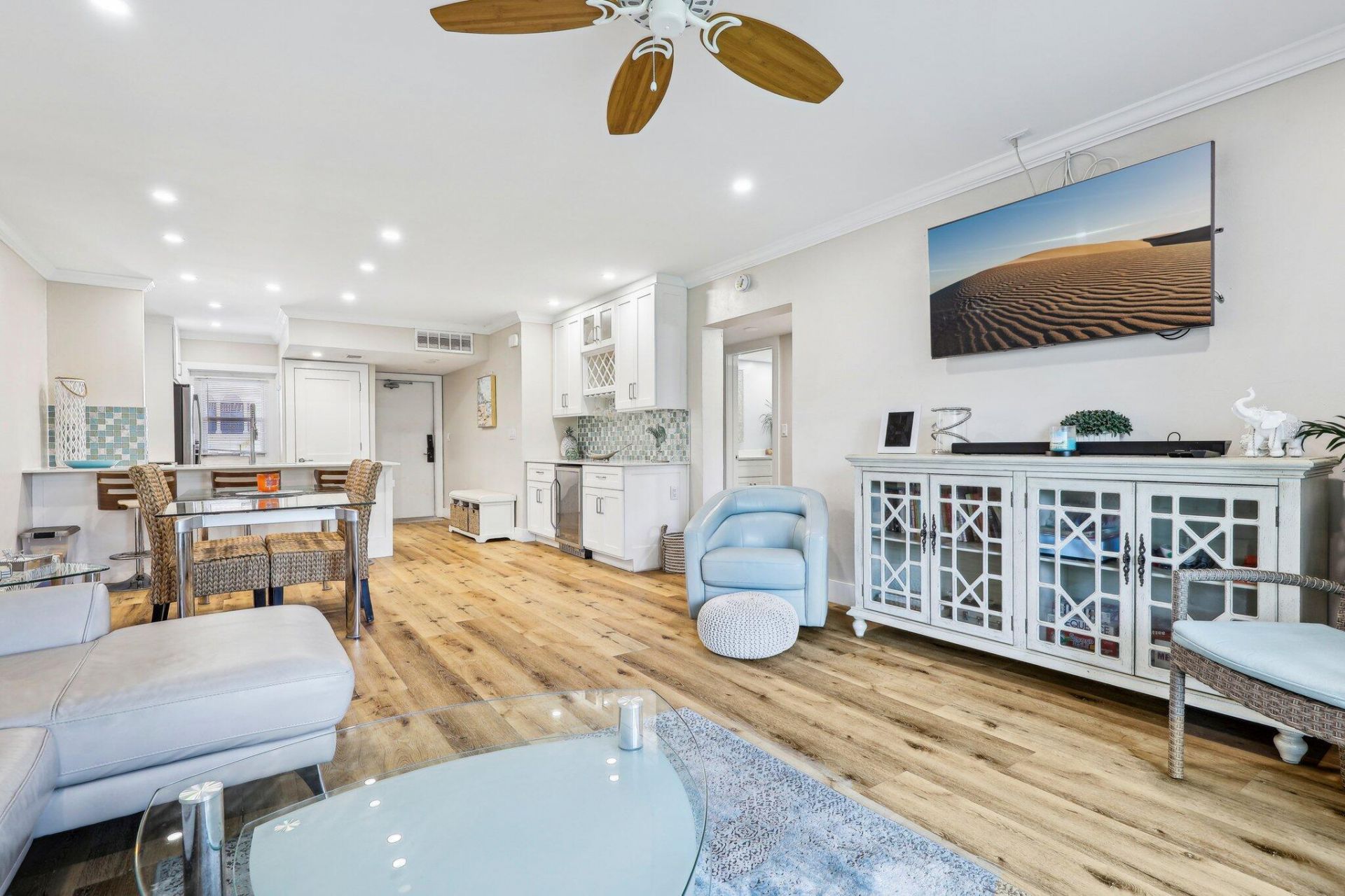 200 E Royal Palm Road, Unit 304, Boca Raton, FL 33432 Photo