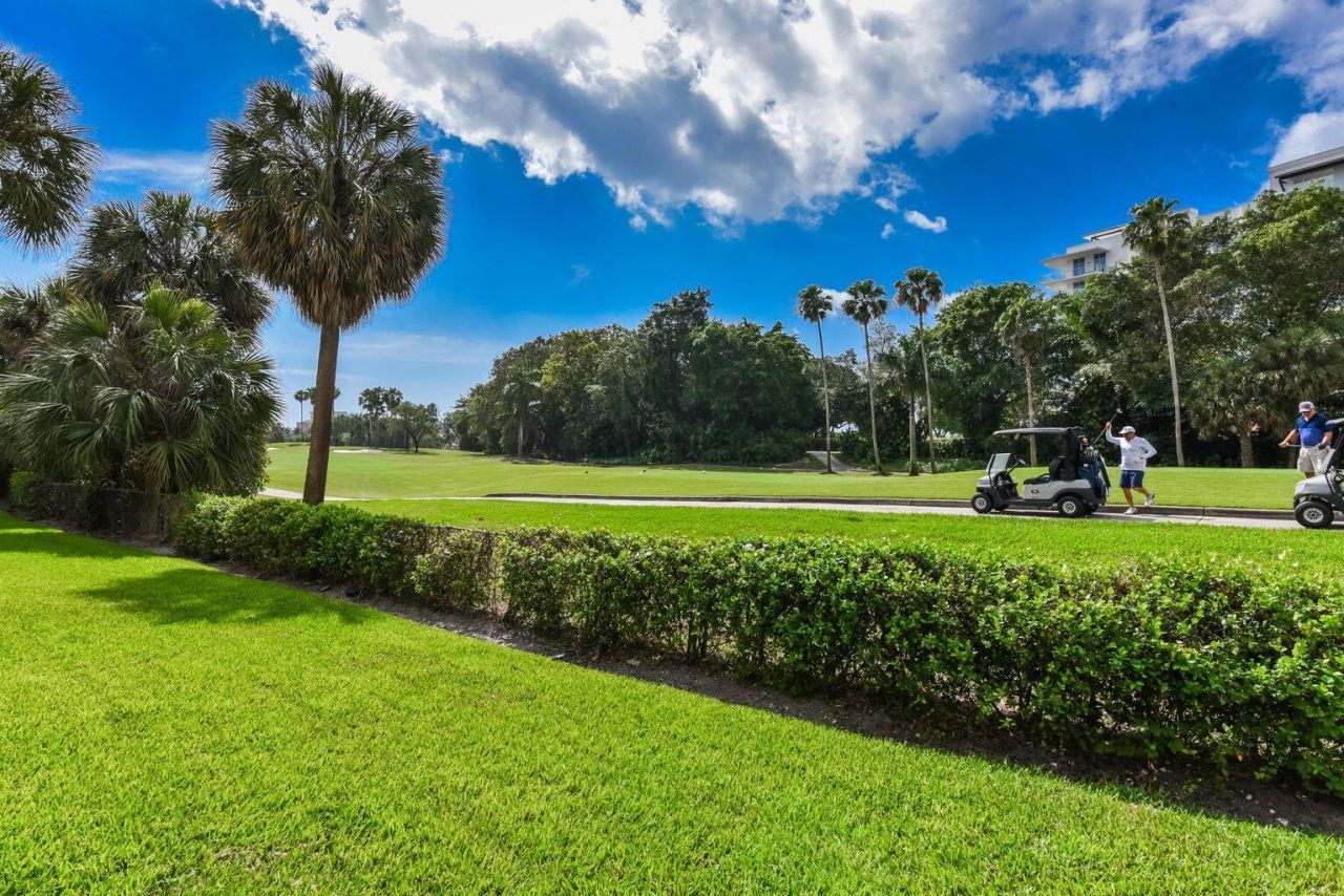 200 E Royal Palm Road, Unit 304, Boca Raton, FL 33432 Photo