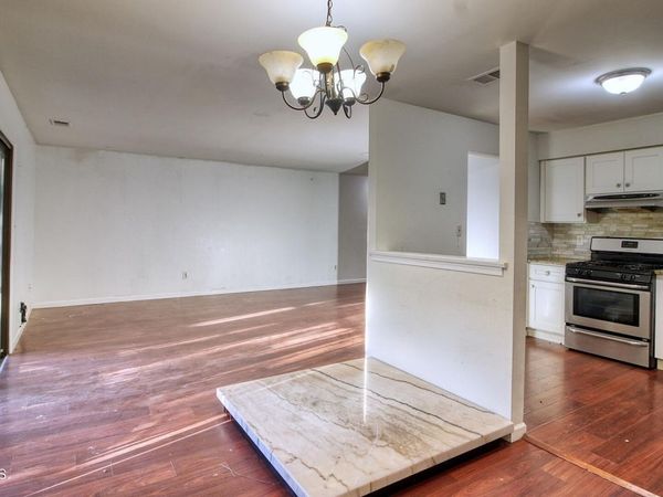78 Wyndham Place, Unit 129, Robbinsville, NJ 08691