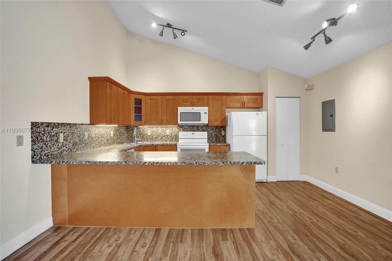 9569 Boca Gardens Parkway, Unit B, Boca Raton, FL 33496 Photo