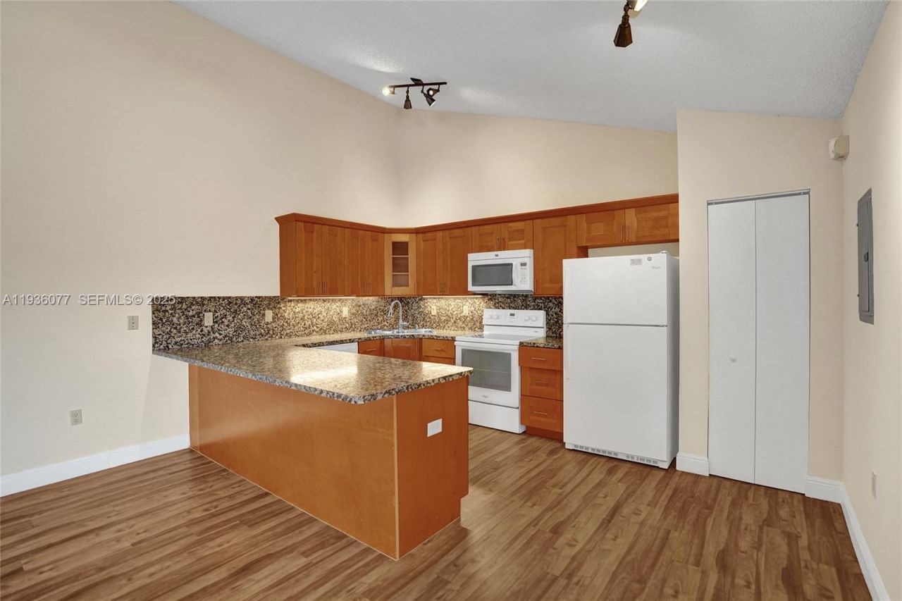 9569 Boca Gardens Parkway, Unit B, Boca Raton, FL 33496 Photo