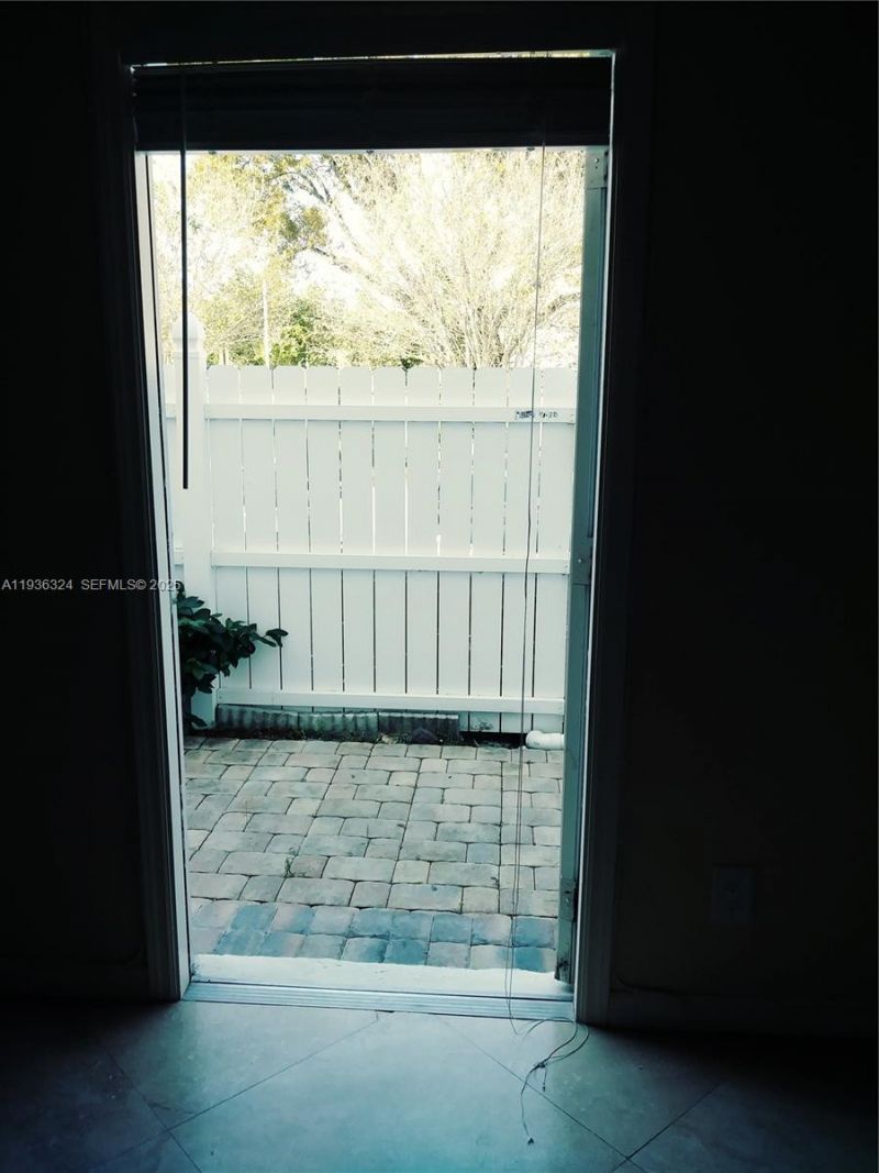 1864 NE 46th St, Unit E1, Fort Lauderdale, FL 33308 Photo