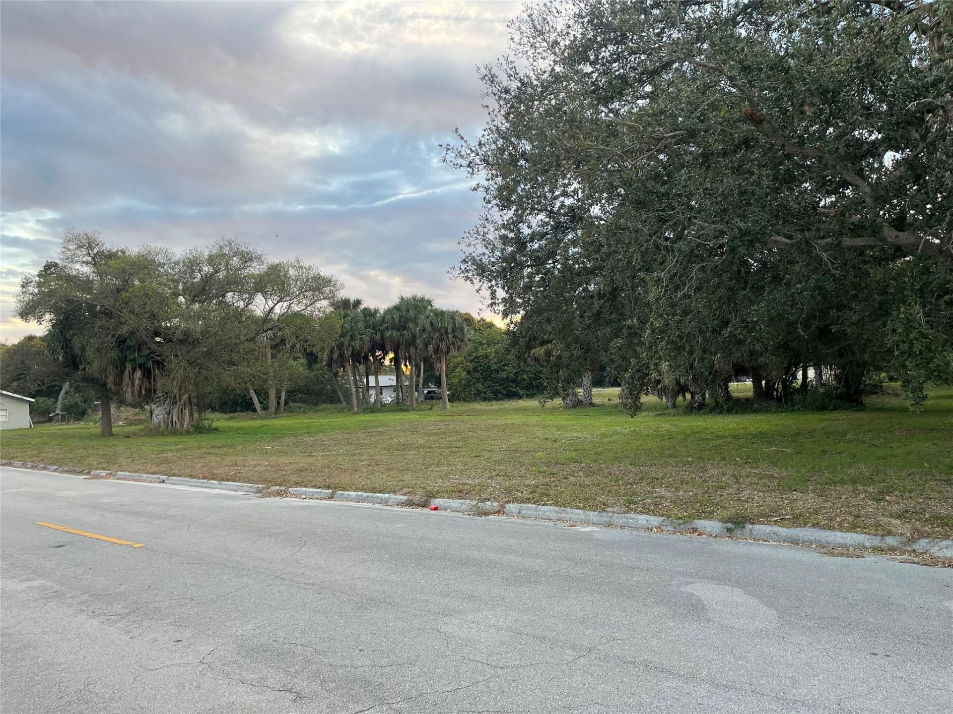 605 N 8th Street, Fort Pierce, FL 34950 Photo