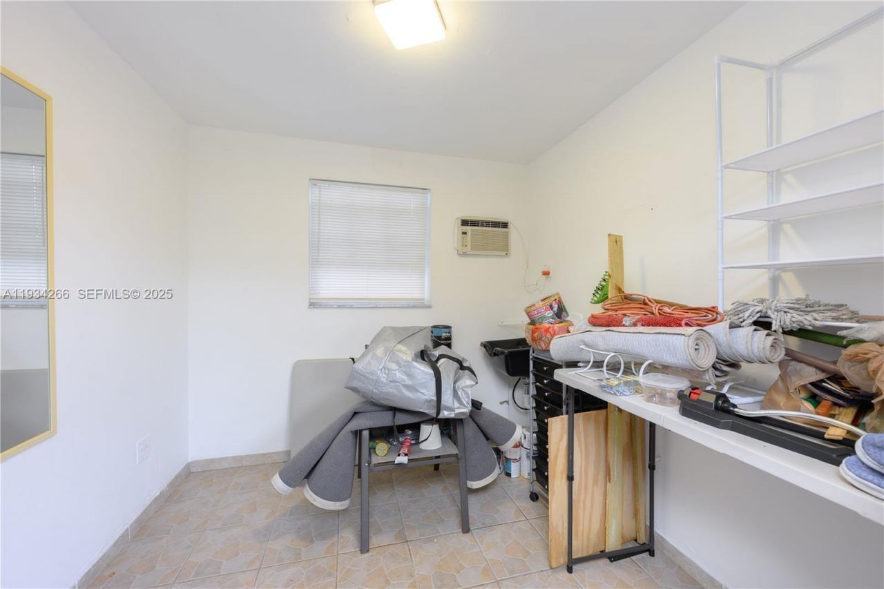 30 SW 57th Ct, Miami, FL 33144 Photo