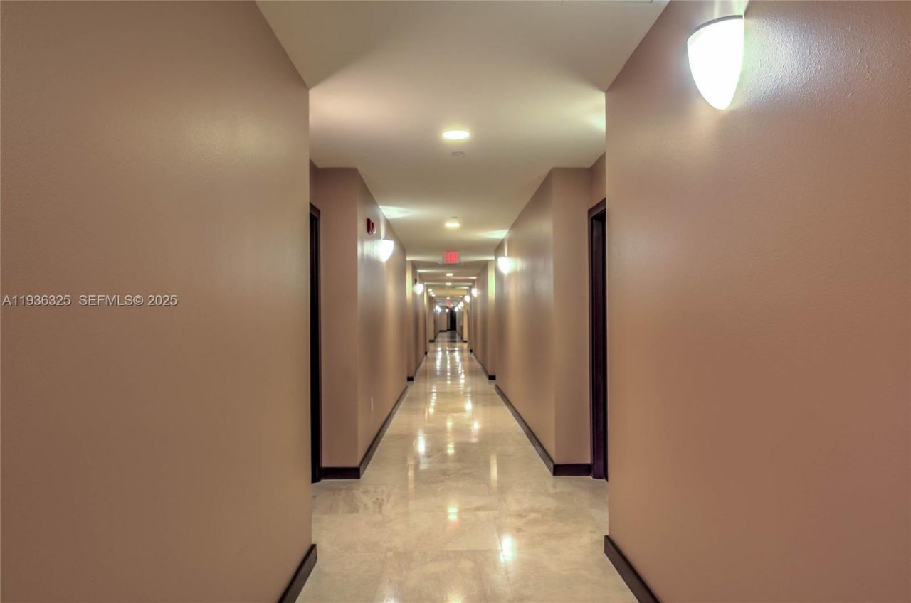 10 Aragon Ave , Unit 818, Coral Gables, FL 33134 Photo