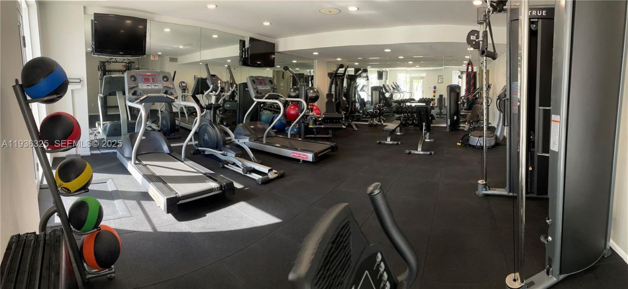 10 Aragon Ave , Unit 818, Coral Gables, FL 33134 Photo