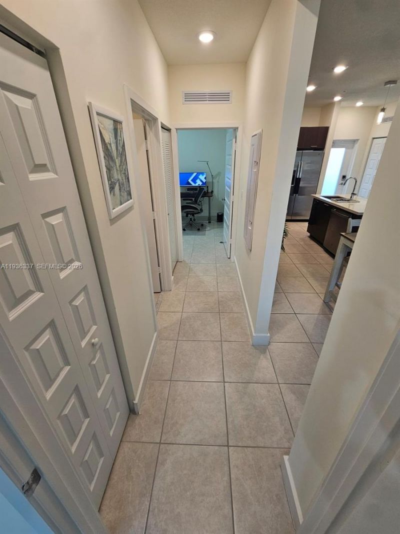 8301 NW 41st St , Unit B-402, Doral, FL 33166 Photo