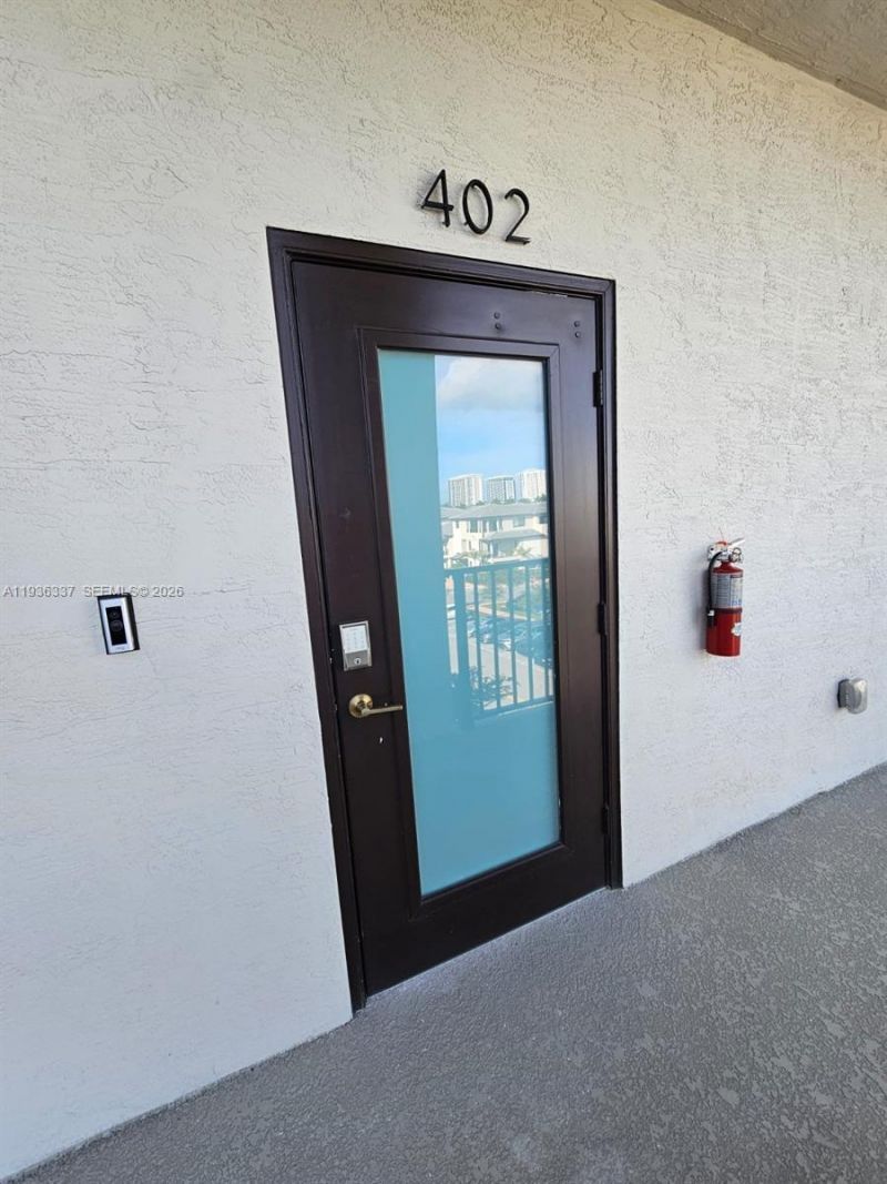 8301 NW 41st St , Unit B-402, Doral, FL 33166 Photo