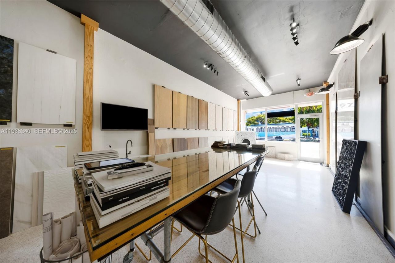 1975 71st St, Miami Beach, FL 33141 Photo