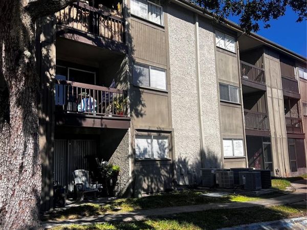 6312 NEWTOWN CIRCLE, Unit 12B4, TAMPA, FL 33615