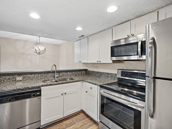 102 General Jackson Ln, Hermitage, TN 37076