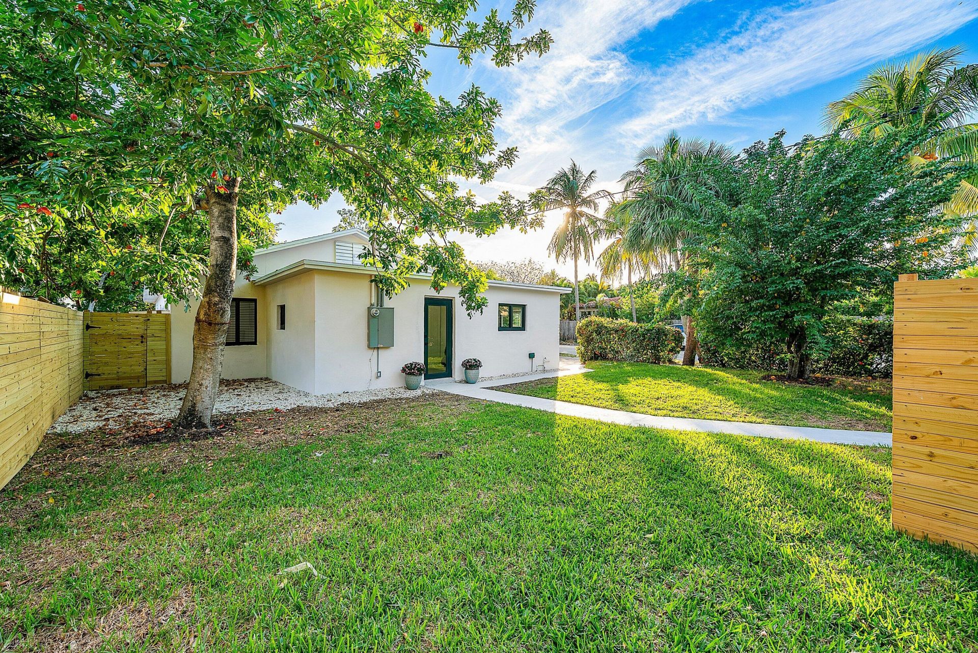 447 36th Street, West Palm Beach, FL 33407 Photo