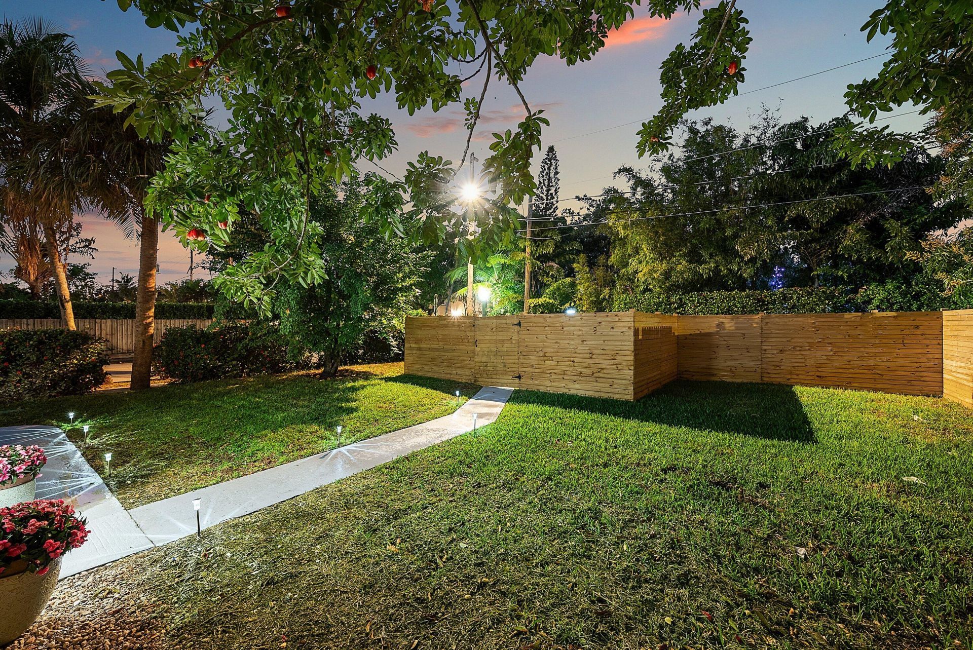 447 36th Street, West Palm Beach, FL 33407 Photo