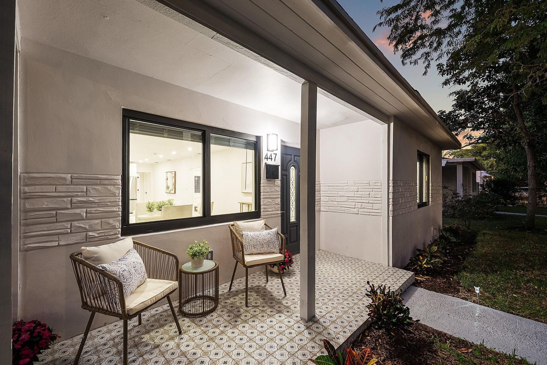 447 36th Street, West Palm Beach, FL 33407 Photo