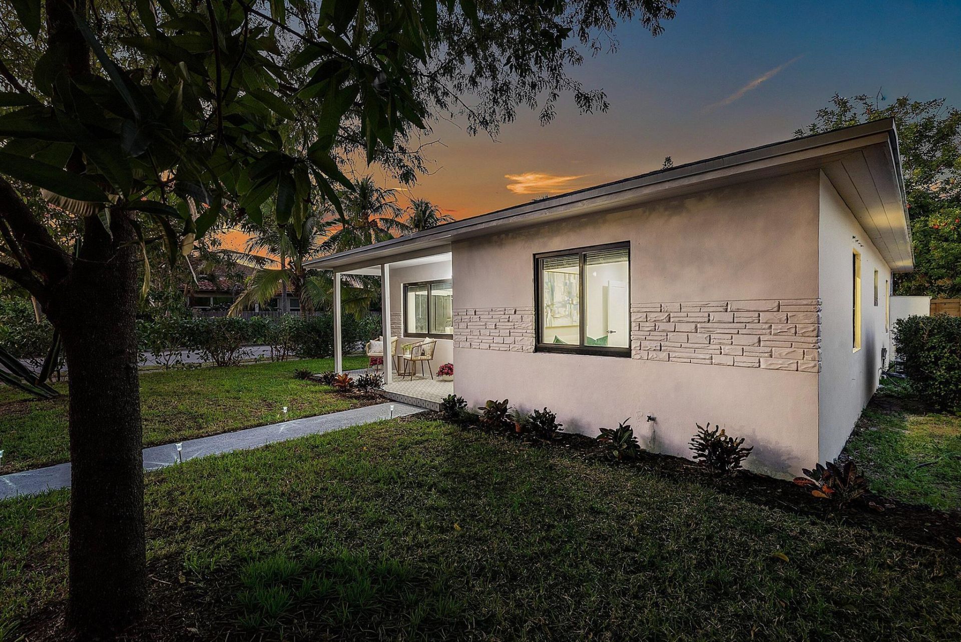 447 36th Street, West Palm Beach, FL 33407 Photo