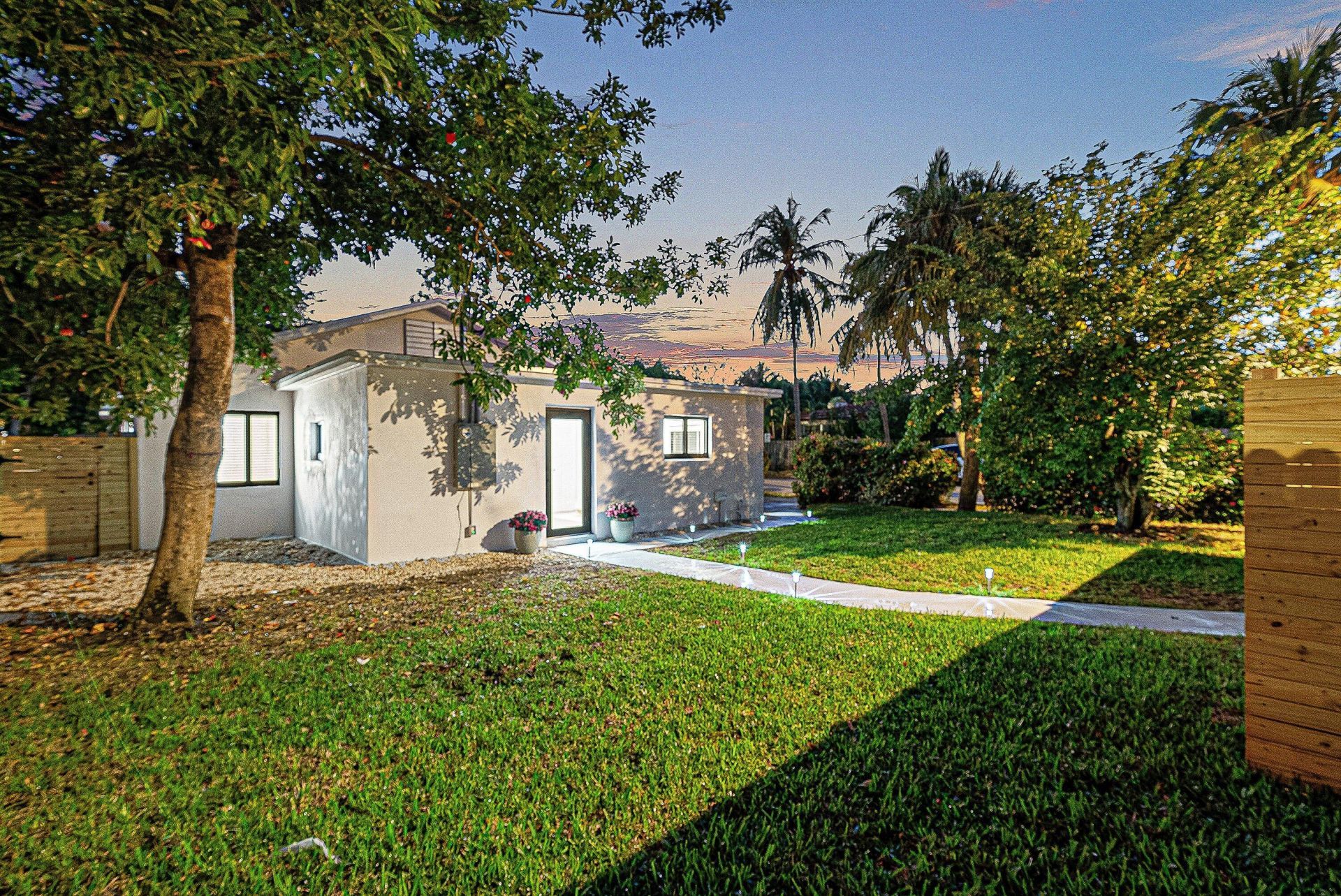 447 36th Street, West Palm Beach, FL 33407 Photo