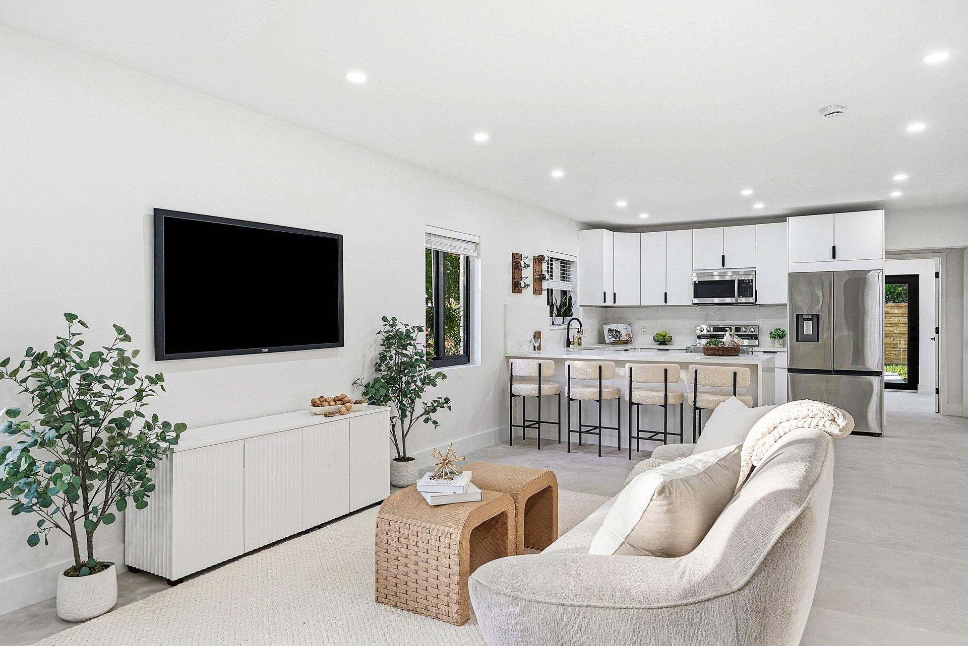 447 36th Street, West Palm Beach, FL 33407 Photo