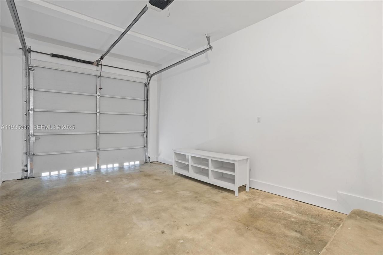 2784 SW 34th Ave, Miami, FL 33133 Photo