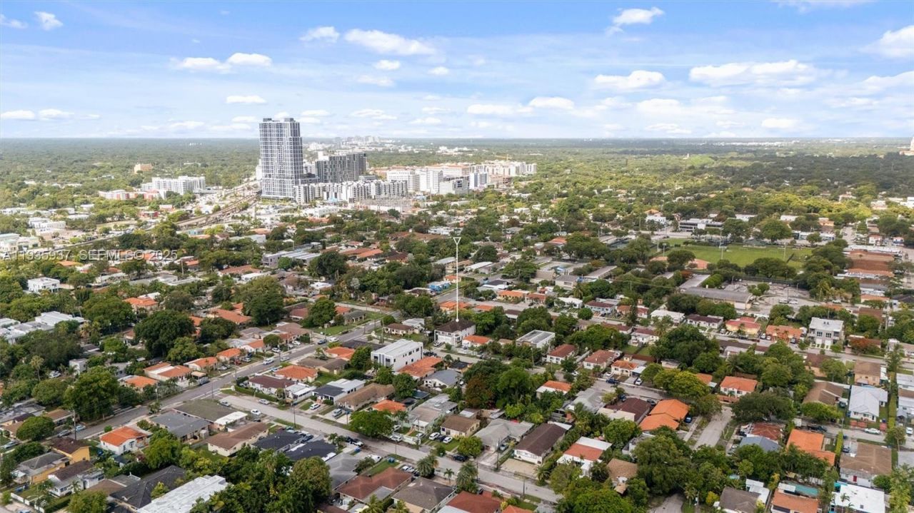 2784 SW 34th Ave, Miami, FL 33133 Photo