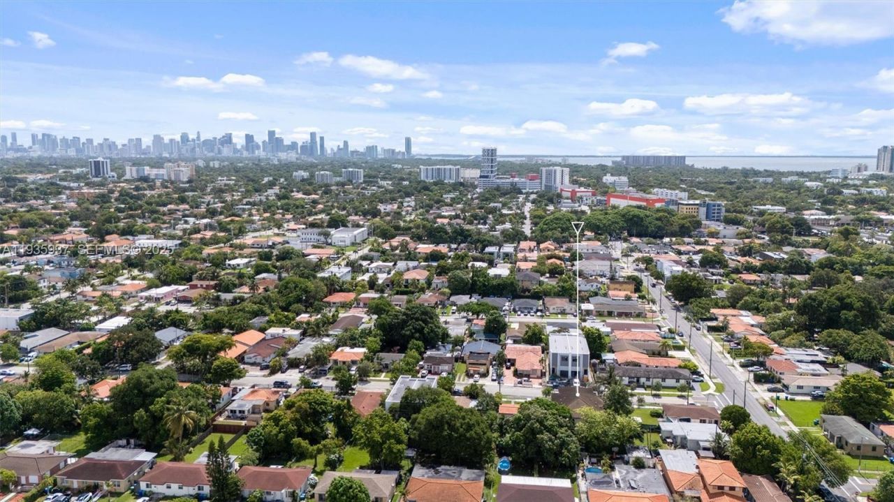 2784 SW 34th Ave, Miami, FL 33133 Photo