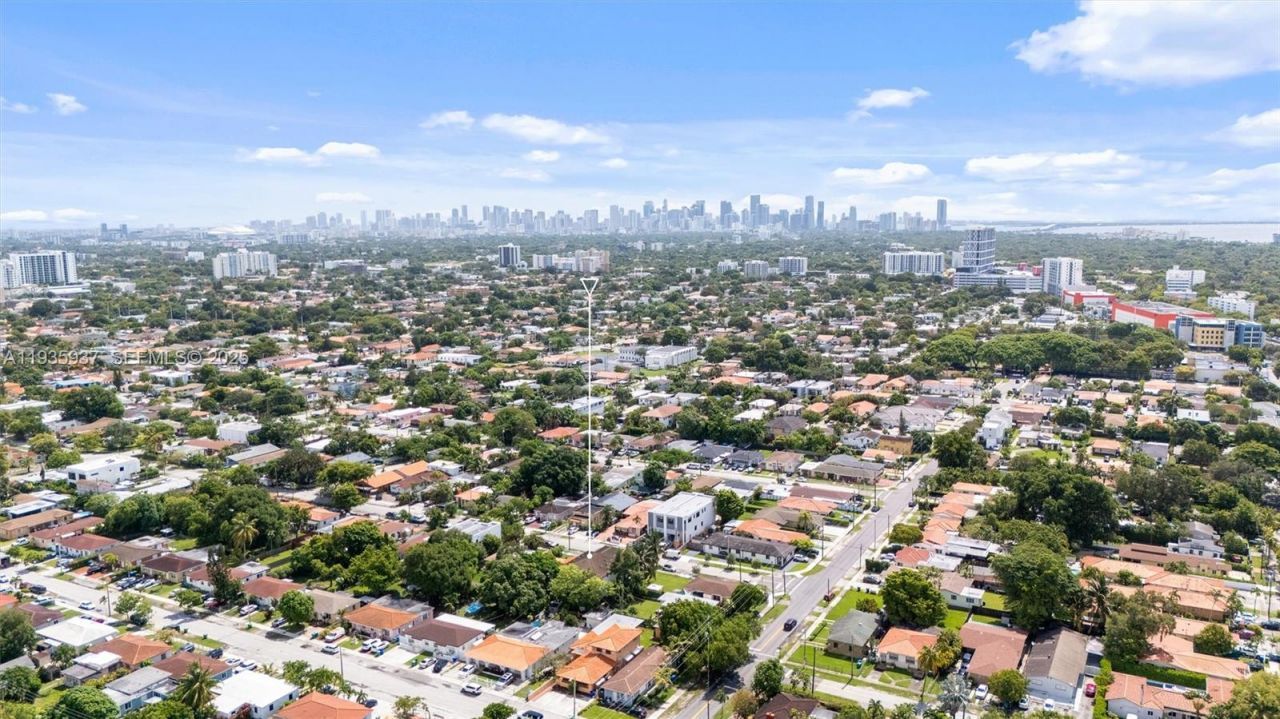 2784 SW 34th Ave, Miami, FL 33133 Photo