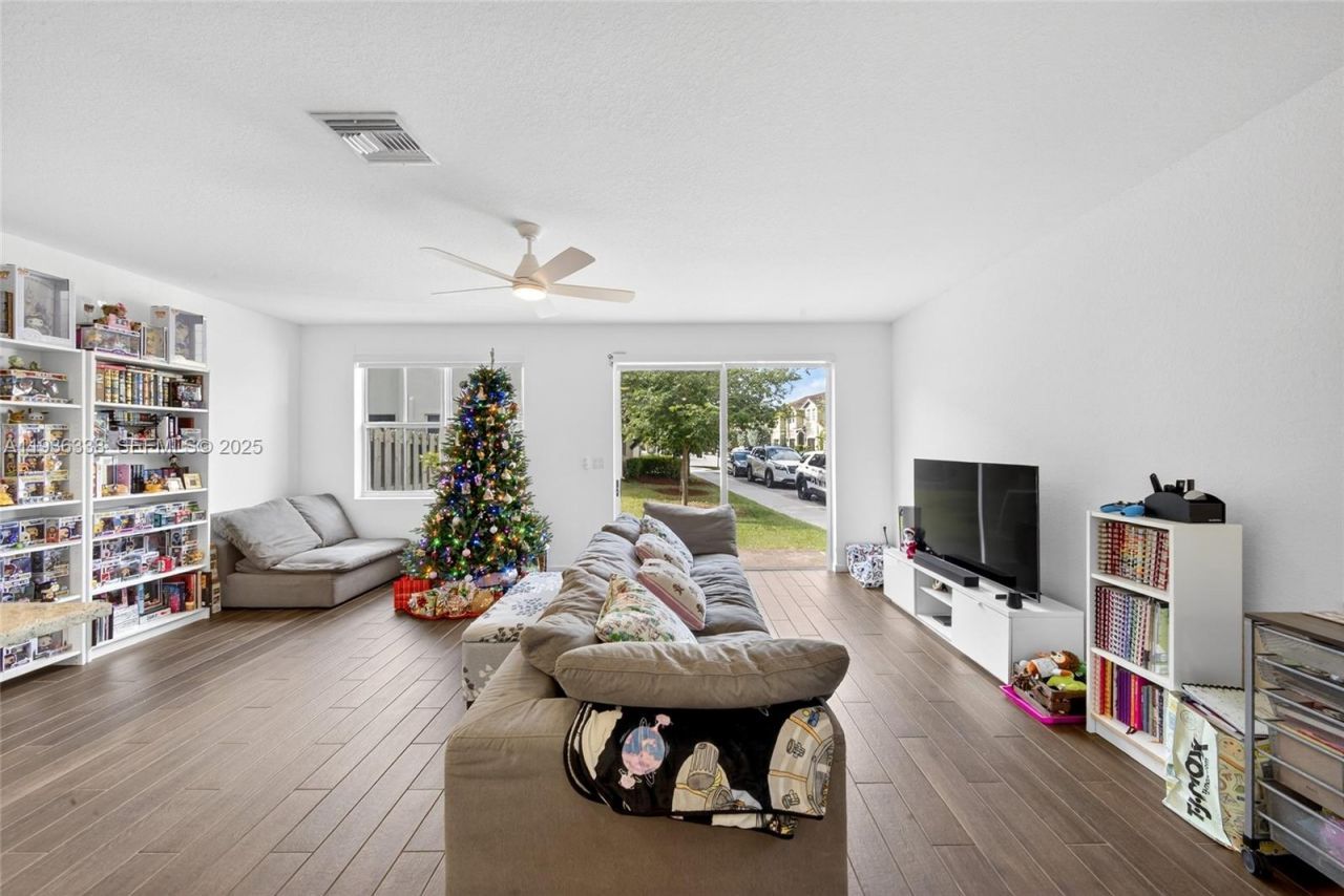 1420 SE 24th Ter, Homestead, FL 33035 Photo