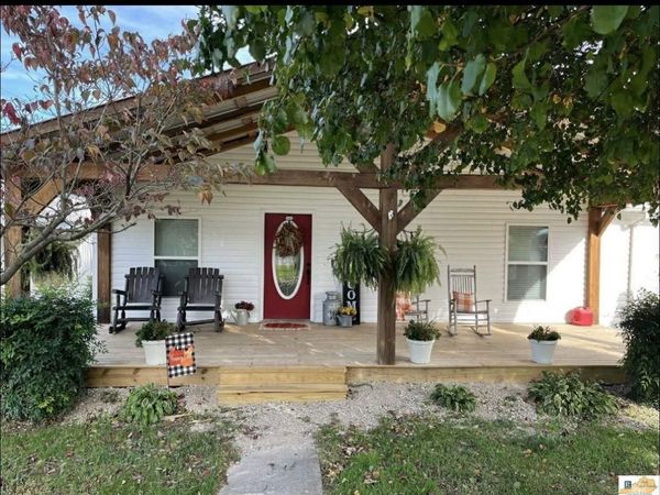 1118 S Walnut, Upton, KY 42784