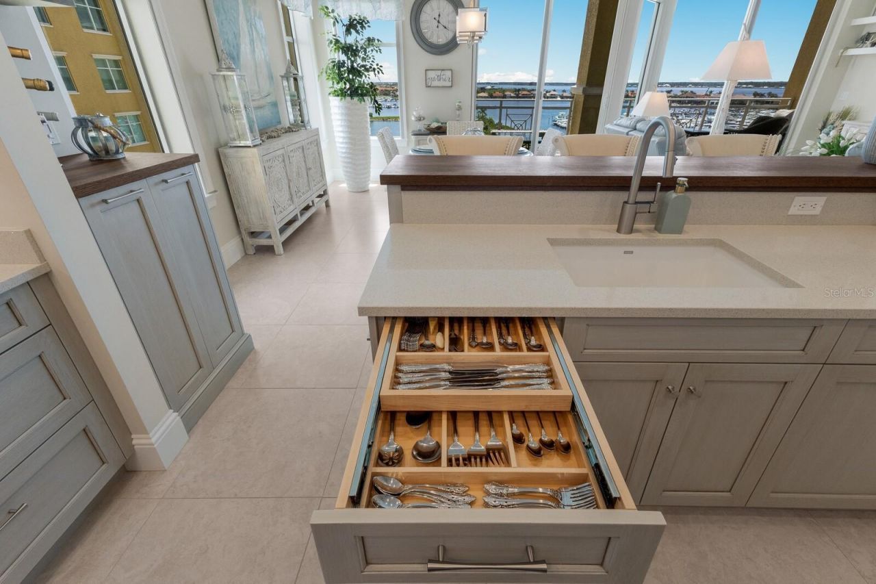 130 Riviera Dunes Way, Unit 601, Palmetto, FL 34221 Photo