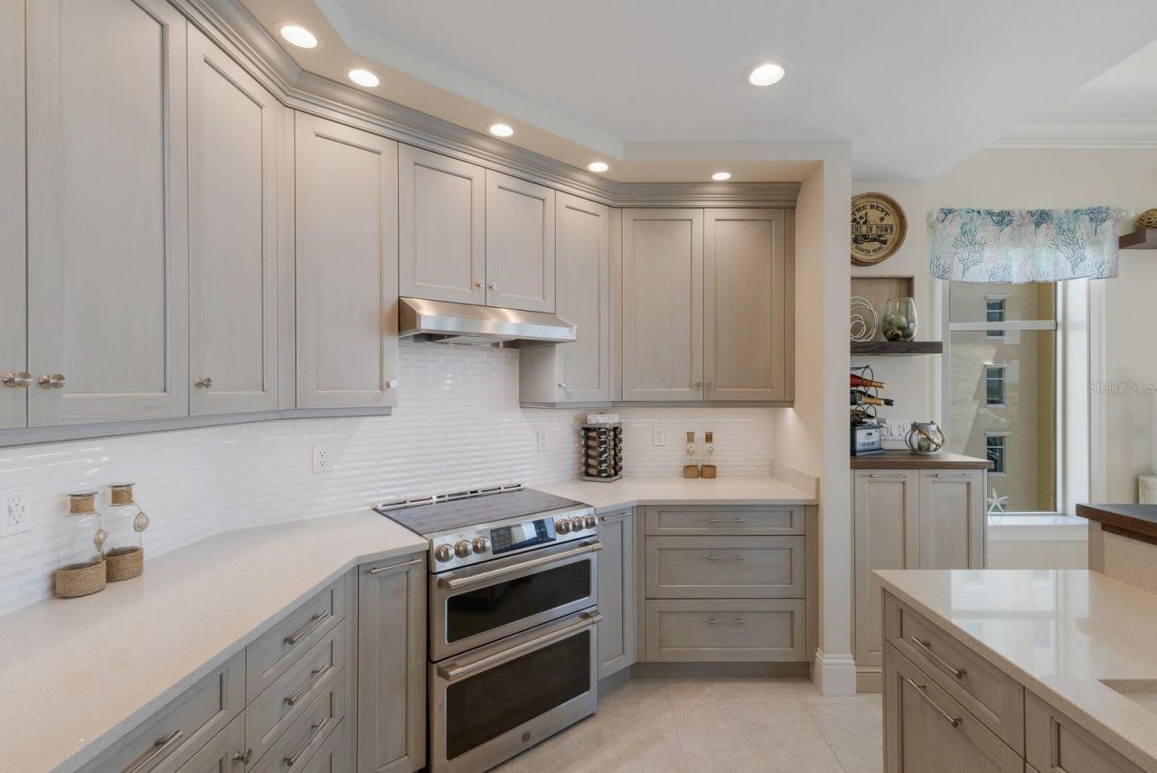 130 Riviera Dunes Way, Unit 601, Palmetto, FL 34221 Photo