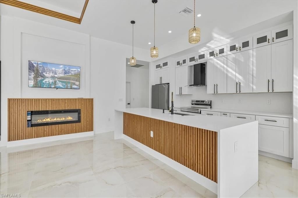 2400 Conroy Ave N, Lehigh Acres, FL 33971 Photo