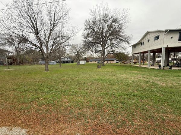 112 Lake Forrest DR, Seguin, TX 78155