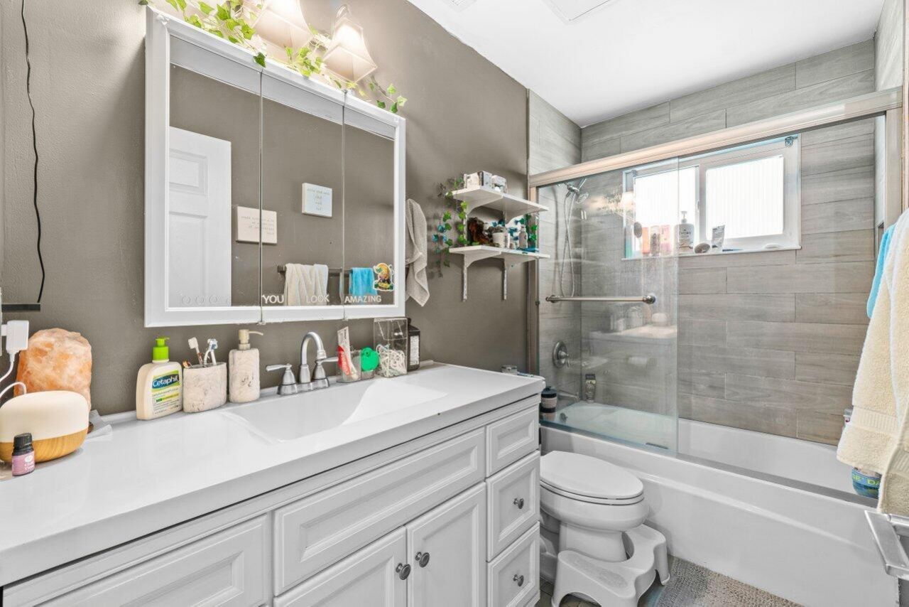 18 Winchmore Lane, Boynton Beach, FL 33426 Photo