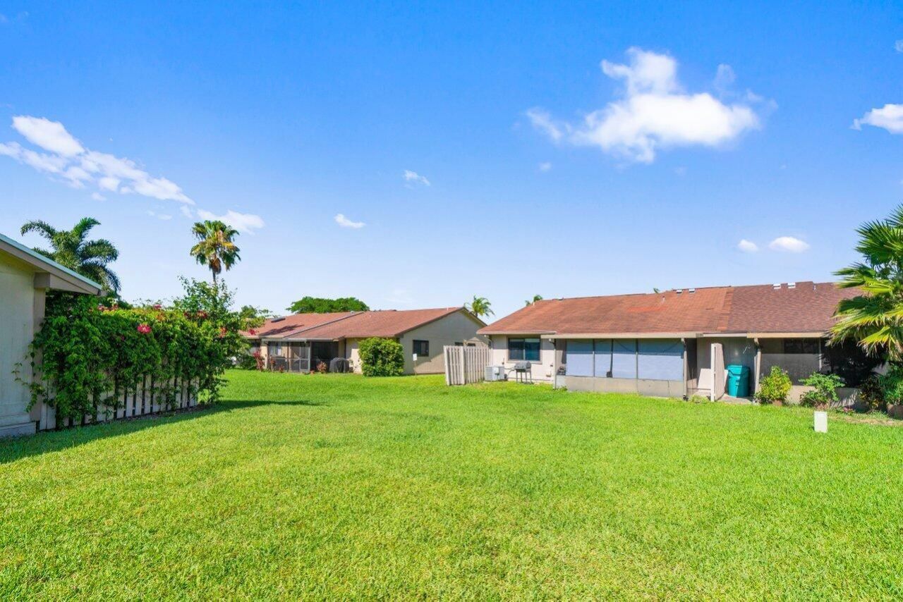 18 Winchmore Lane, Boynton Beach, FL 33426 Photo