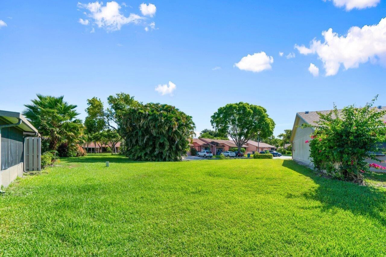 18 Winchmore Lane, Boynton Beach, FL 33426 Photo