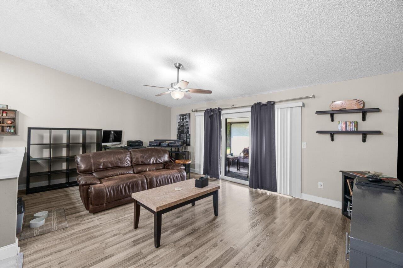 18 Winchmore Lane, Boynton Beach, FL 33426 Photo