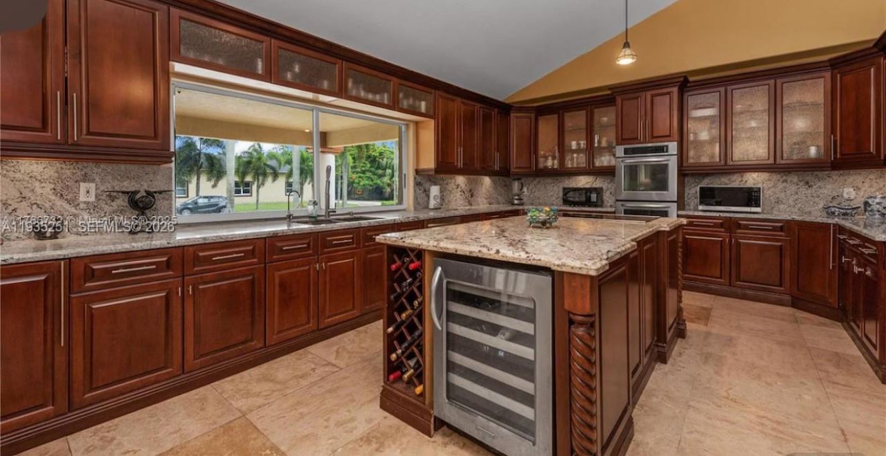 19701 SW 197th Ave, Miami, FL 33187 Photo